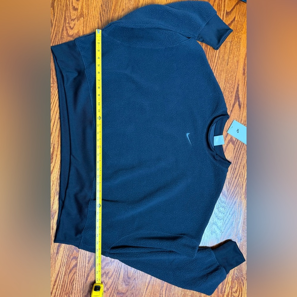 GORGEOUS NIKE CROPPED SWEATSHIRT !!! - Picture 6 of 7